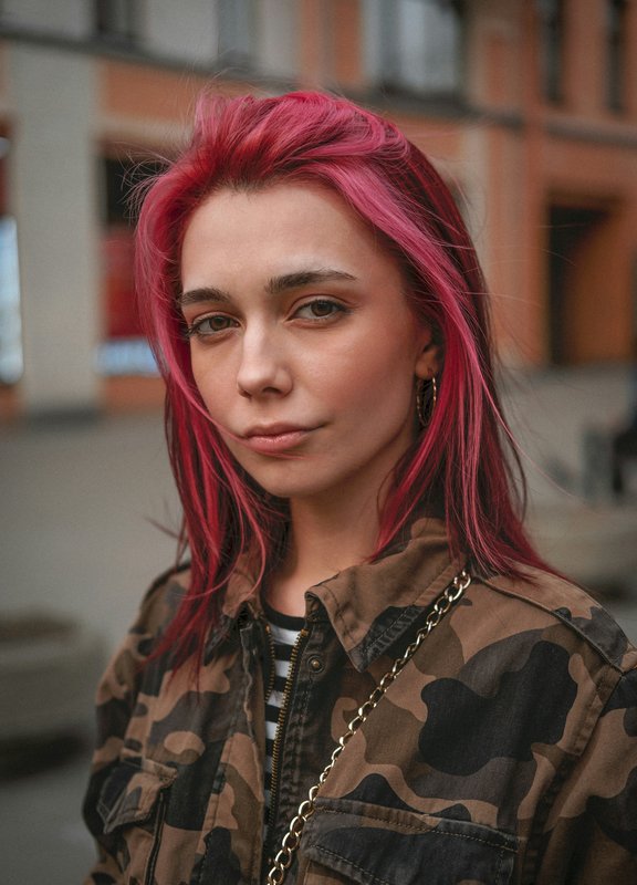 María R.